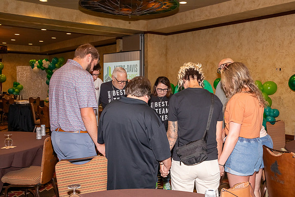 IMG-3043